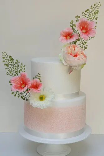 Welcome Main Wedding Cake
