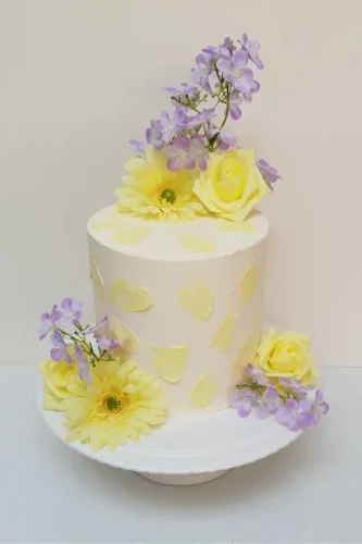 Yellow rose & lilac buttercream celebration cake